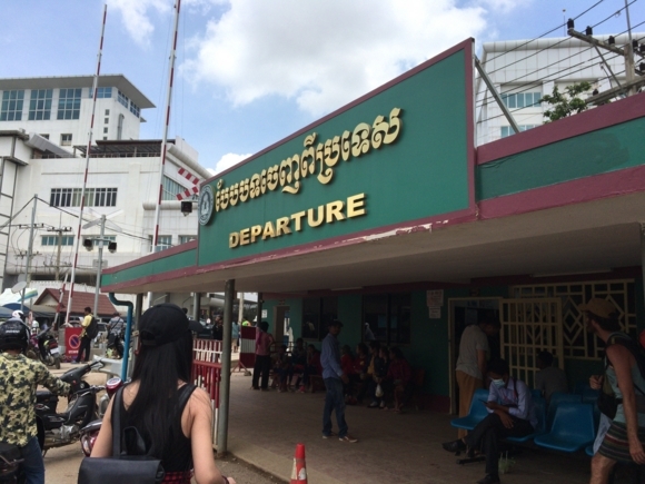 f:id:l-traveler-lovetabi:20170713033959j:plain カンボジアからタイ国境越え
