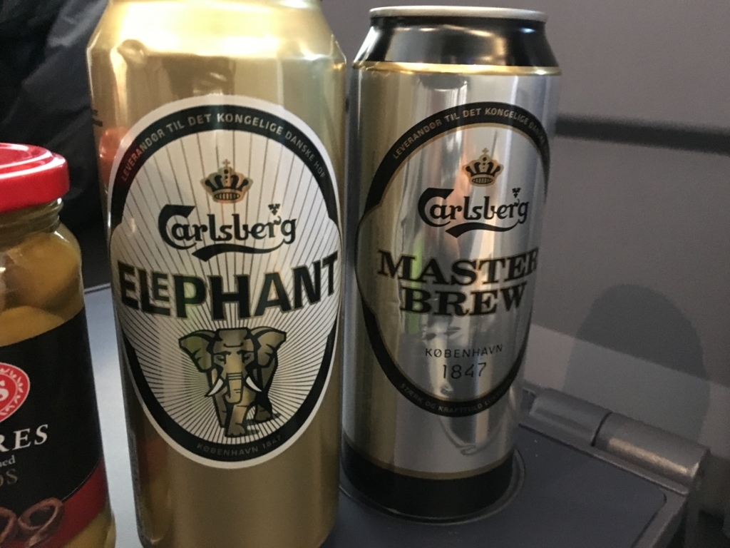 f:id:l-traveler-lovetabi:20180102002221j:plain コペンハーゲン中央駅からハンブルクへ