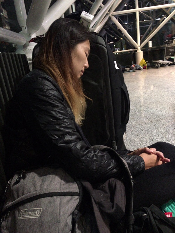 アイスランド空港泊