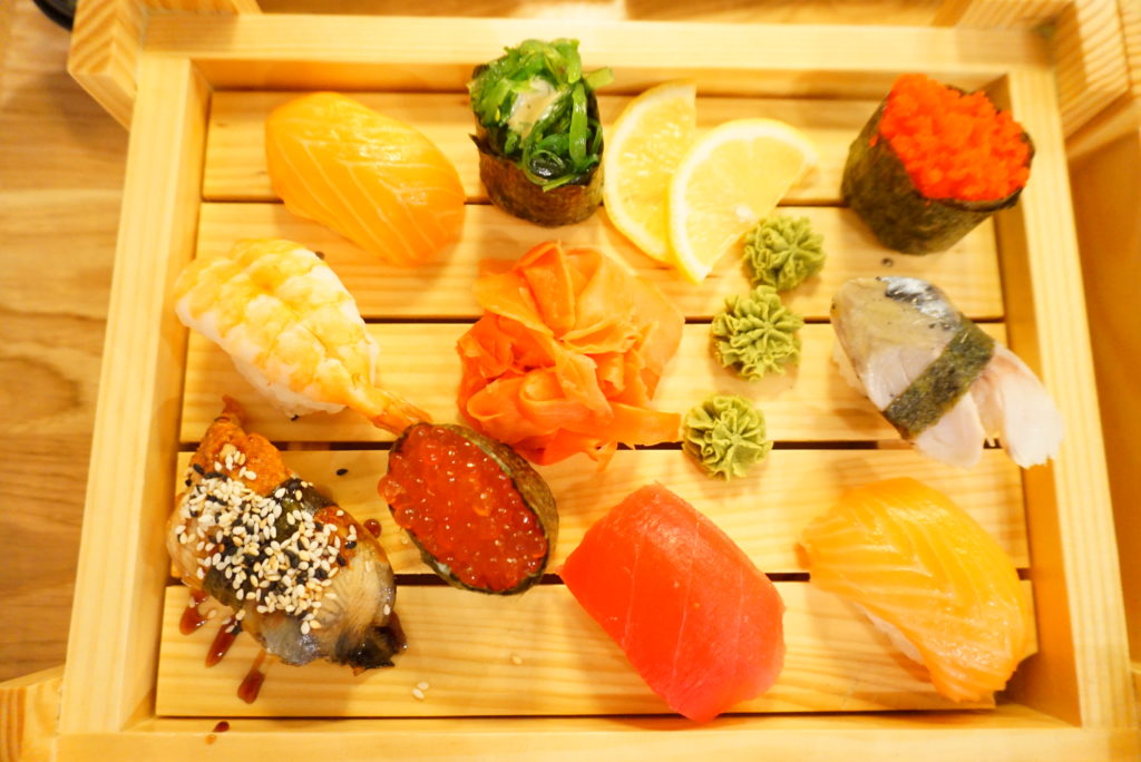 リヴネ 日本食 寿司