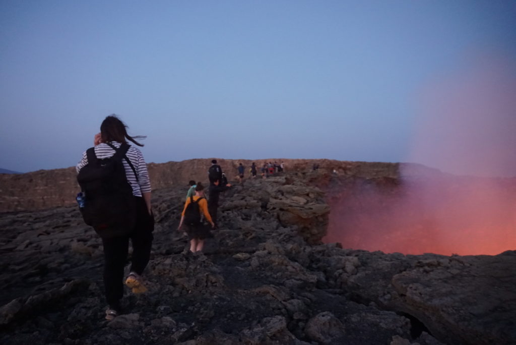 ダナキル 火山
